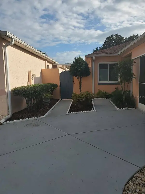 956 AVALON AVE, Lady Lake, FL 32159