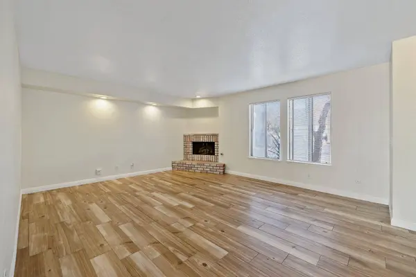 865 Greenfield Avenue, Hanford, CA 93230