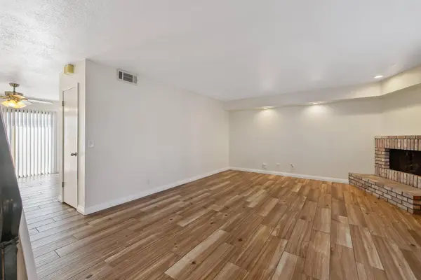 865 Greenfield Avenue, Hanford, CA 93230