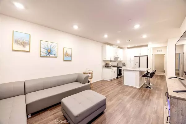 1626 W Cameron AVE, West Covina, CA 91790