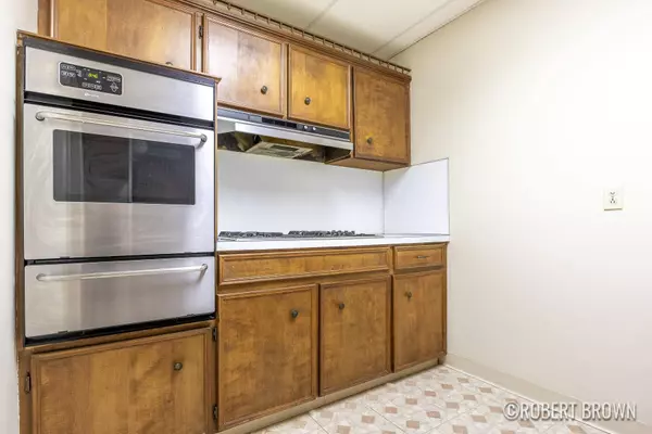 1307 Giddings SE Avenue, Grand Rapids, MI 49507