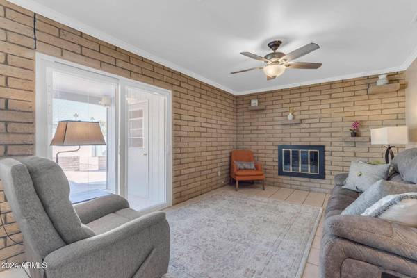 1235 S SAN MARCOS Drive, Apache Junction, AZ 85120