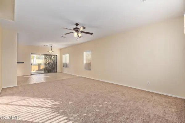 6321 S TERESA Drive, Chandler, AZ 85249