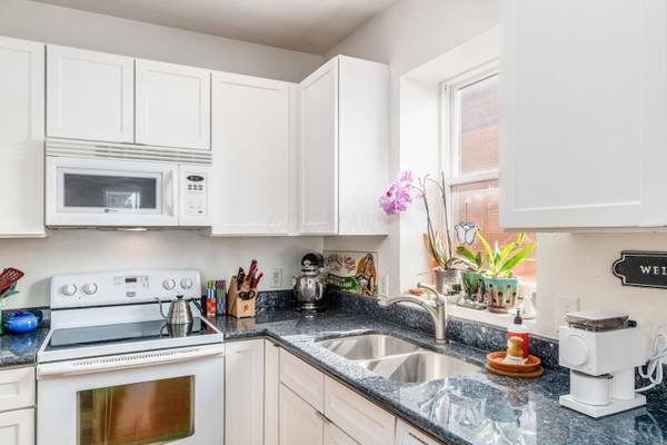 104 Hamilton Avenue, Columbus, OH 43203