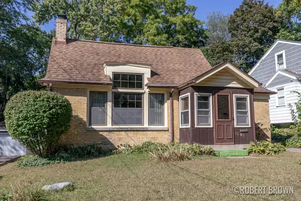 1307 Giddings SE Avenue, Grand Rapids, MI 49507