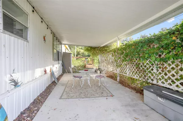 221 EVERGREEN TER, Deland, FL 32724