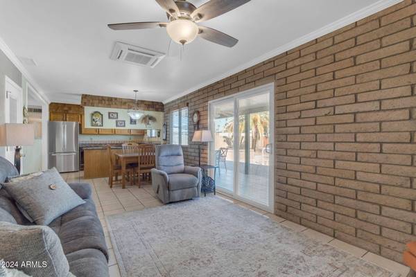 1235 S SAN MARCOS Drive, Apache Junction, AZ 85120