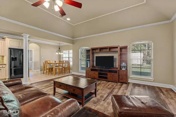 8150 Southdowns Drive, Shreveport, LA 71107