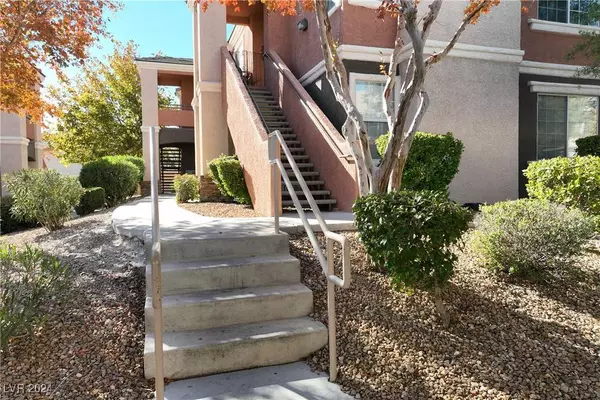 7709 Himalayas Avenue #201, Las Vegas, NV 89128