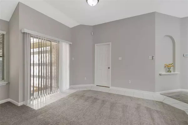 1220 Courtney Lane, Lewisville, TX 75077