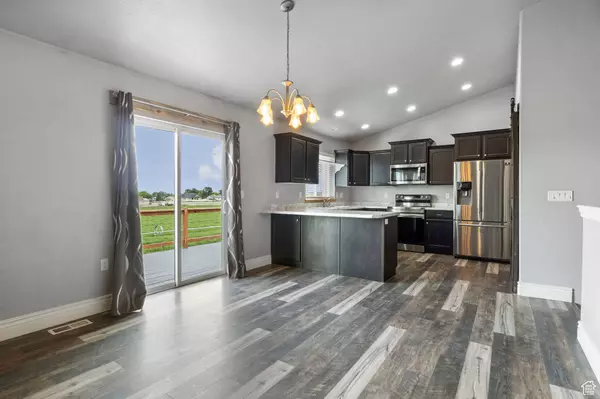 273 E CHERRY ST, Grantsville, UT 84029