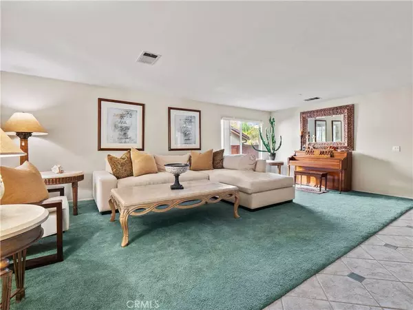 28632 Black Oak LN, Castaic, CA 91384