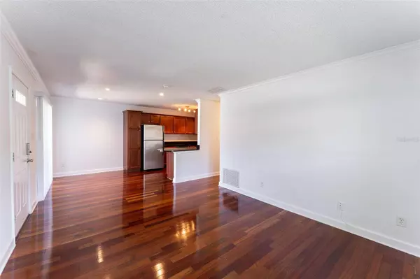 4866 CONWAY RD #114, Orlando, FL 32812