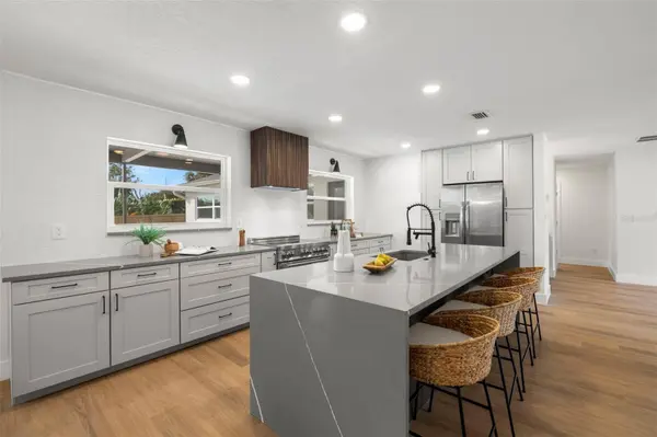 1544 OAK LN, Clearwater, FL 33764