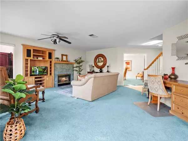 28632 Black Oak LN, Castaic, CA 91384