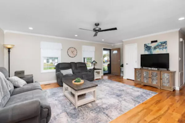 76 GRINDING MILL LN, Verona, VA 24482