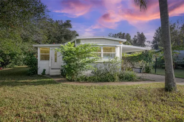 221 EVERGREEN TER, Deland, FL 32724