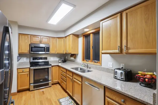 301 Ashberry Court, Stoughton, WI 53589