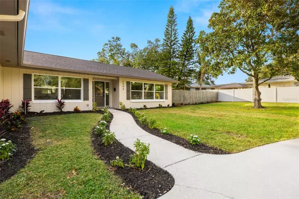 1544 OAK LN, Clearwater, FL 33764