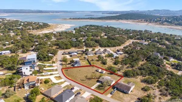 616 HUMMINGBIRD HL, Canyon Lake, TX 78133-5846