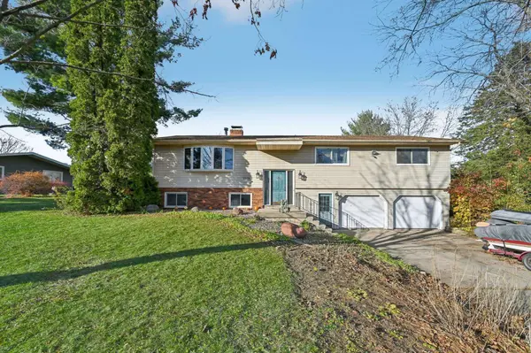 5574 Riveredge Road, Waunakee, WI 53597