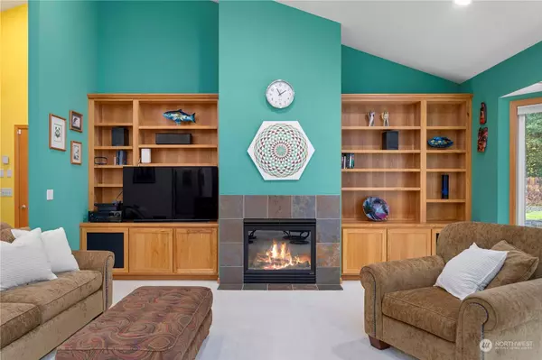 24817 184th PL SE, Covington, WA 98042