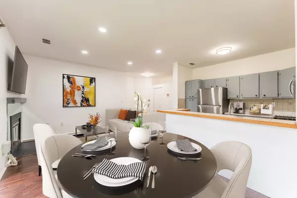 7321 Elm CT, South Brunswick, NJ 08852