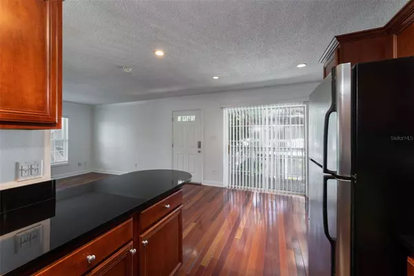 4866 CONWAY RD #114, Orlando, FL 32812