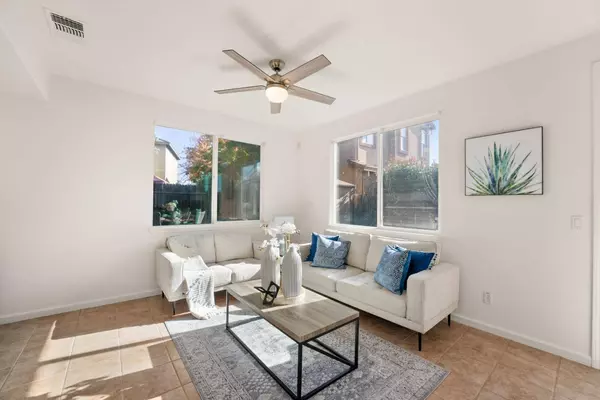 320 Caravaggio CIR, Sacramento, CA 95835