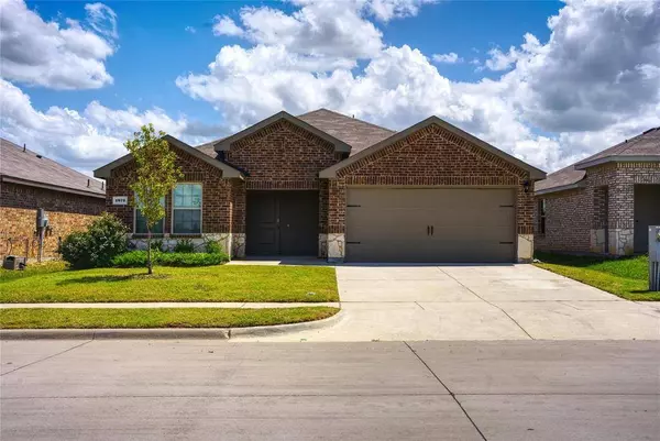 1872 Willow Creek Road, Lancaster, TX 75146