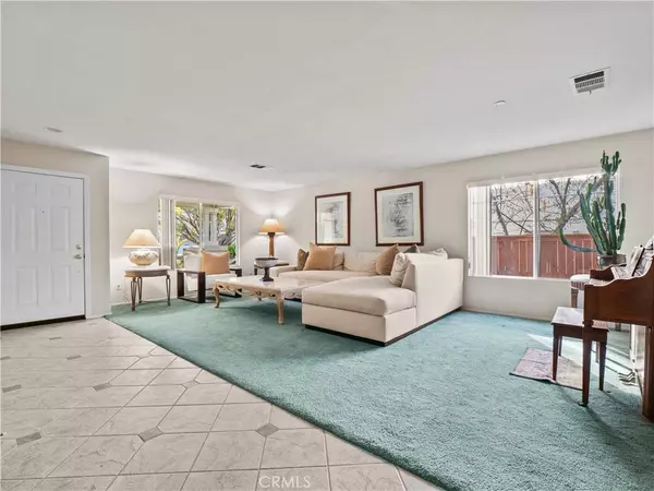 28632 Black Oak LN, Castaic, CA 91384