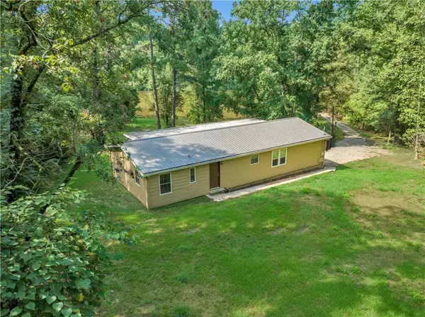 754 Dixon RD, Roberta, GA 31078