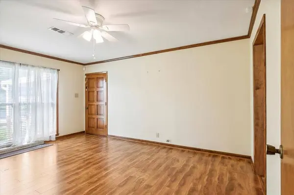 307 S 3rd ST, Nederland, TX 77627