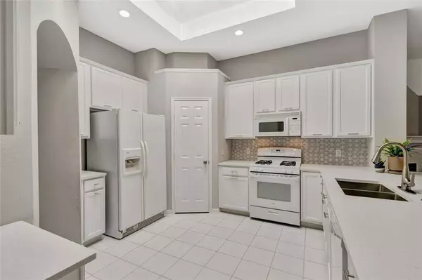 1220 Courtney Lane, Lewisville, TX 75077