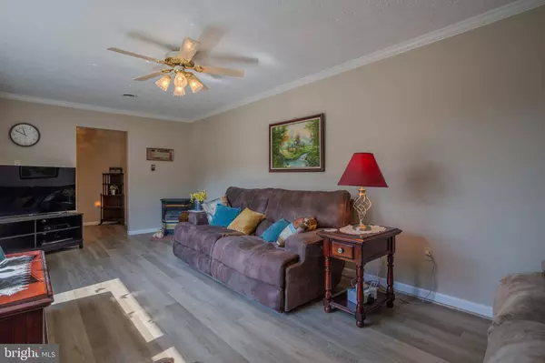 509 RIDGE RD S, Martinsburg, WV 25403