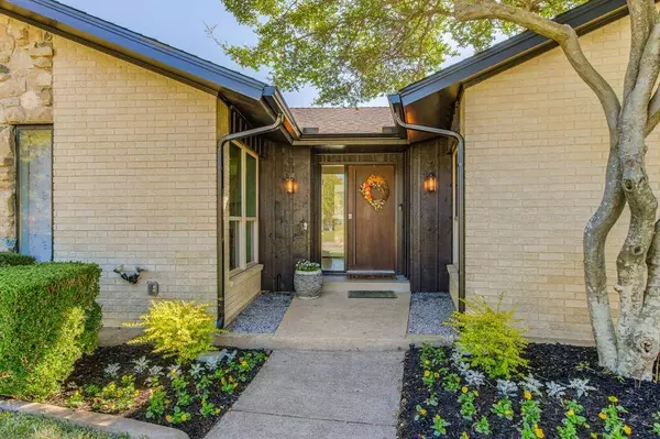 2216 Custer Parkway, Richardson, TX 75080