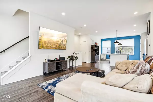 1014 Sterling ST, Indianapolis, IN 46201