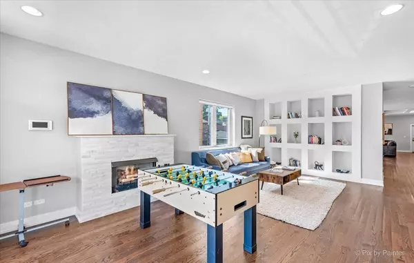 1732 N California AVE #1, Chicago, IL 60647