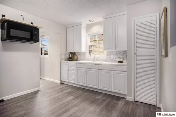 4620 S 63rd Street, Omaha, NE 68117