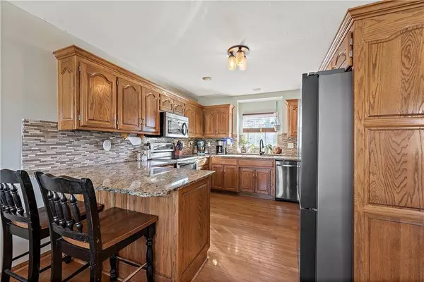 20919 Maple TER, Spring Hill, KS 66083