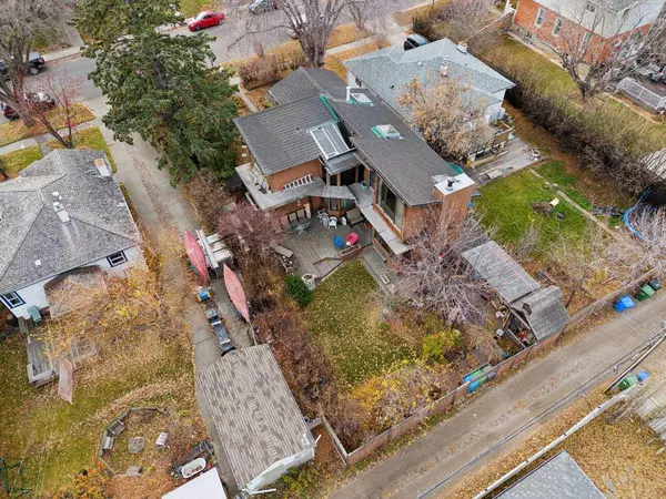 456 22 AVE NW, Calgary, AB T2M 1N3