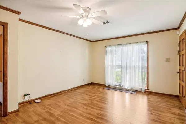 307 S 3rd ST, Nederland, TX 77627