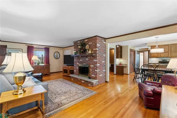 5765 Wiclif ST NE, Canton, OH 44721