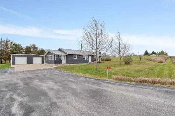 3143 61st Street LN, Shellsburg, IA 52349