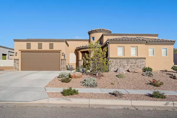 5724 PIKES PEAK LOOP NE, Rio Rancho, NM 87144