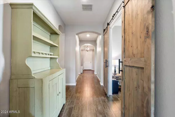 4497 E JESSE Street, Gilbert, AZ 85295