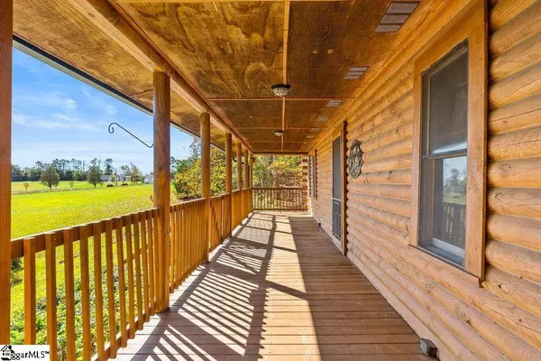 475 Cole Road, Campobello, SC 29322