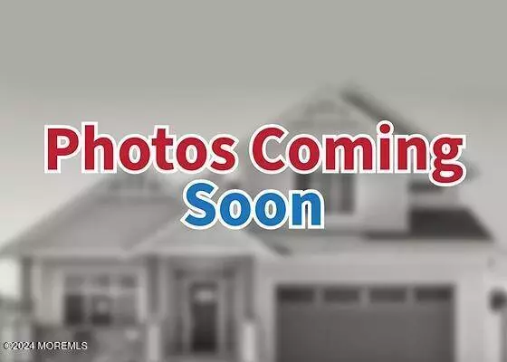 29 Saint Paul Court, Tinton Falls, NJ 07712