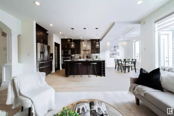 2615 BLUE JAY CL NW, Edmonton, AB T5S 0J7