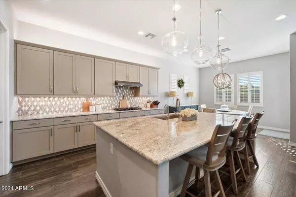 4497 E JESSE Street, Gilbert, AZ 85295